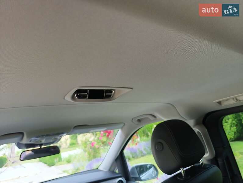 Минивэн Mercedes-Benz V-Class 2016 в Черновцах фото 27 Минивэн Mercedes-Benz V-Class 2016 в Черновцах