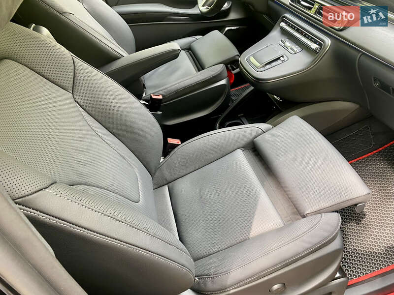 Минивэн Mercedes-Benz V-Class 2024 в Киеве фото 18 Минивэн Mercedes-Benz V-Class 2024 в Киеве