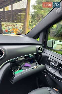 Минивэн Mercedes-Benz V-Class 2016 в 