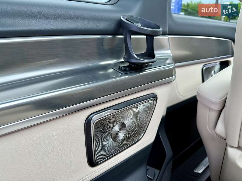 Минивэн Mercedes-Benz V-Class 2025 в Ровно