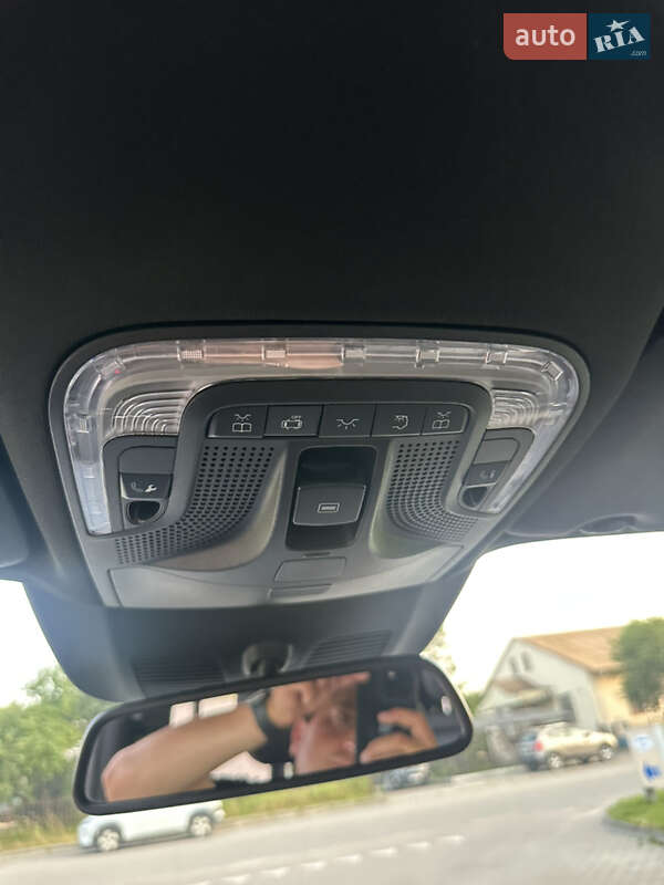 Мінівен Mercedes-Benz V-Class 2021 в Бродах
