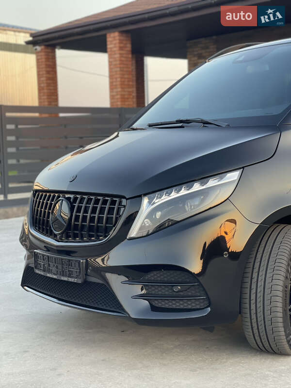 Минивэн Mercedes-Benz V-Class 2022 в Днепре