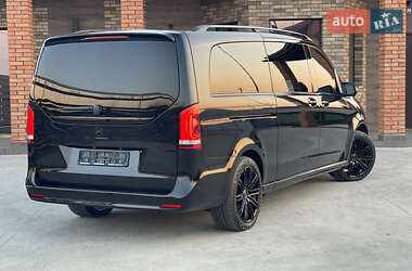 Минивэн Mercedes-Benz V-Class 2022 в 