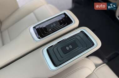 Мінівен Mercedes-Benz V-Class 2022 в 