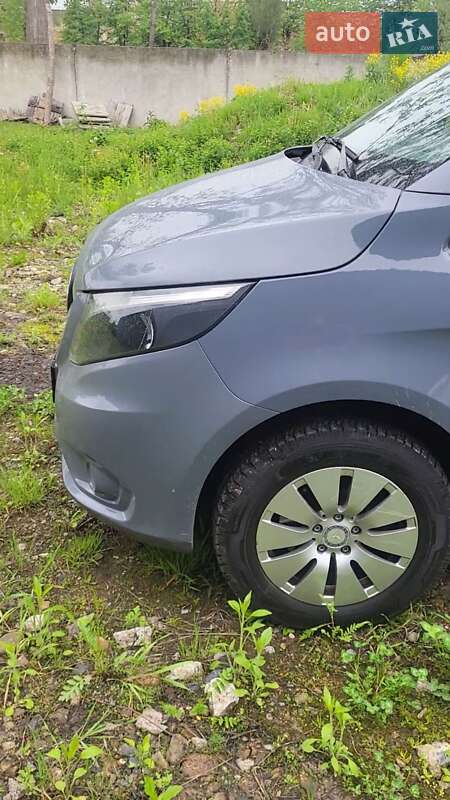 Минивэн Mercedes-Benz V-Class 2020 в Калуше