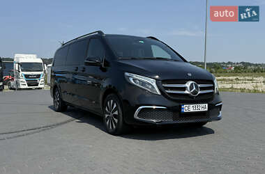 Минивэн Mercedes-Benz V-Class 2022 в 
