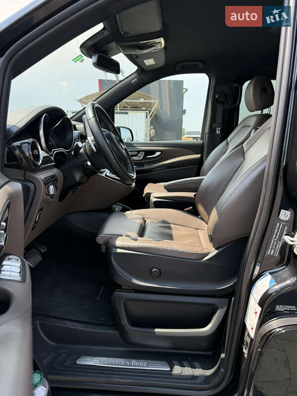 Минивэн Mercedes-Benz V-Class 2022 в Черновцах