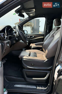 Минивэн Mercedes-Benz V-Class 2022 в 