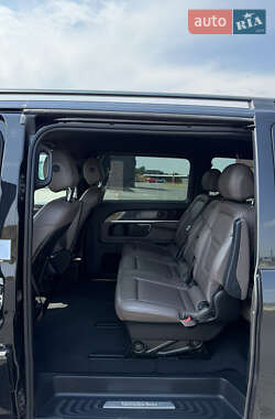 Минивэн Mercedes-Benz V-Class 2022 в 