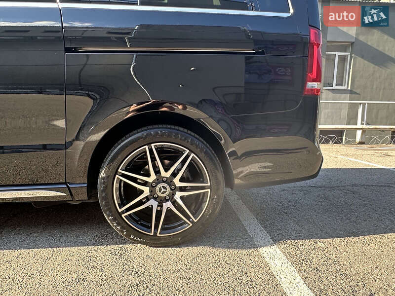 Мінівен Mercedes-Benz V-Class 2023 в Києві