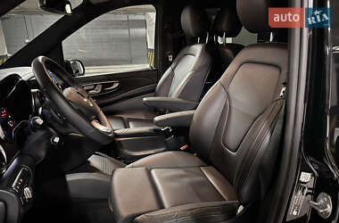Мінівен Mercedes-Benz V-Class 2023 в 