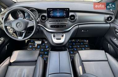 Минивэн Mercedes-Benz V-Class 2022 в 