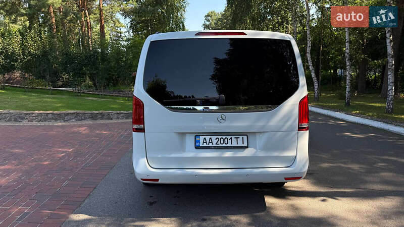 Мінівен Mercedes-Benz V-Class 2016 в Києві