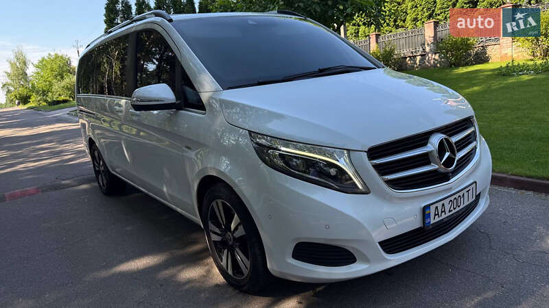 Mercedes-Benz V-Class 2016