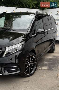 Минивэн Mercedes-Benz V-Class 2018 в 
