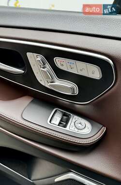 Минивэн Mercedes-Benz V-Class 2018 в 