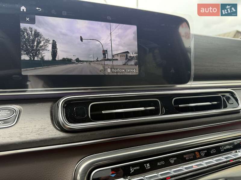 Мінівен Mercedes-Benz V-Class 2025 в Києві