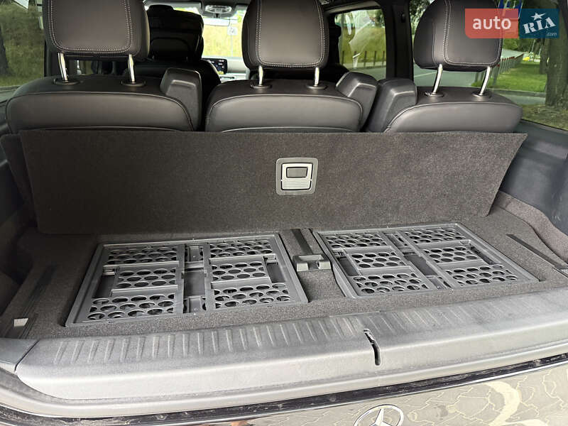 Минивэн Mercedes-Benz V-Class 2025 в Киеве
