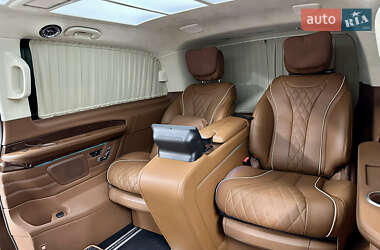 Мінівен Mercedes-Benz V-Class 2022 в Києві