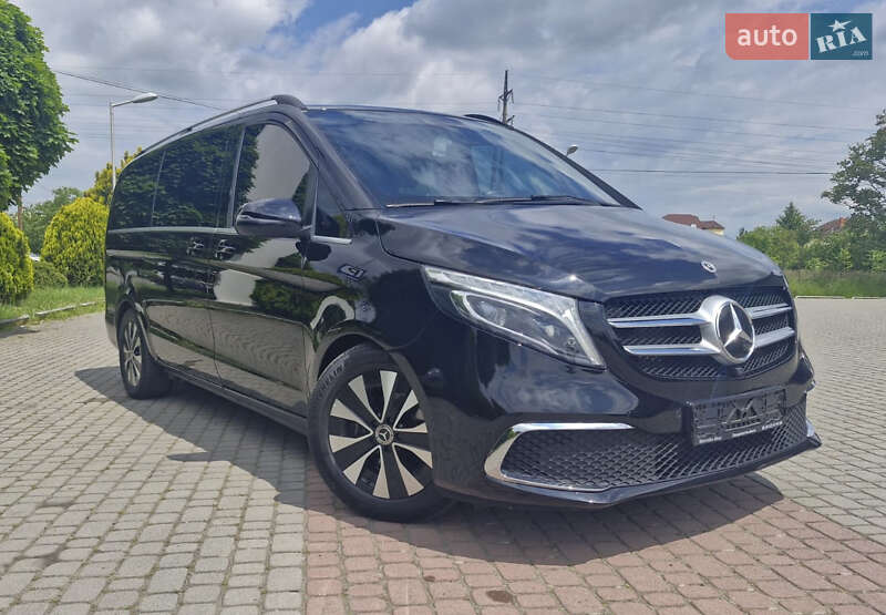 Минивэн Mercedes-Benz V-Class 2021 в Киеве