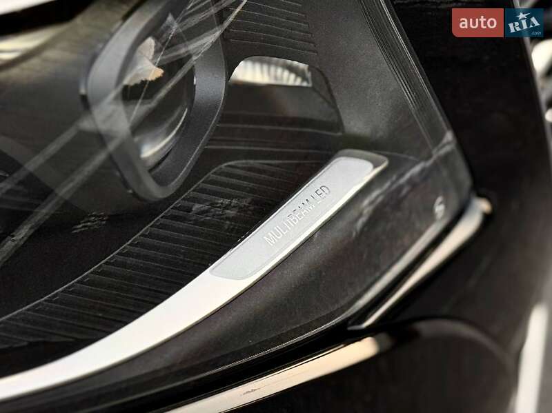 Минивэн Mercedes-Benz V-Class 2024 в Киеве