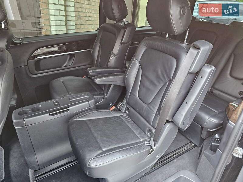 Минивэн Mercedes-Benz V-Class 2015 в Киеве фото 24 Минивэн Mercedes-Benz V-Class 2015 в Киеве