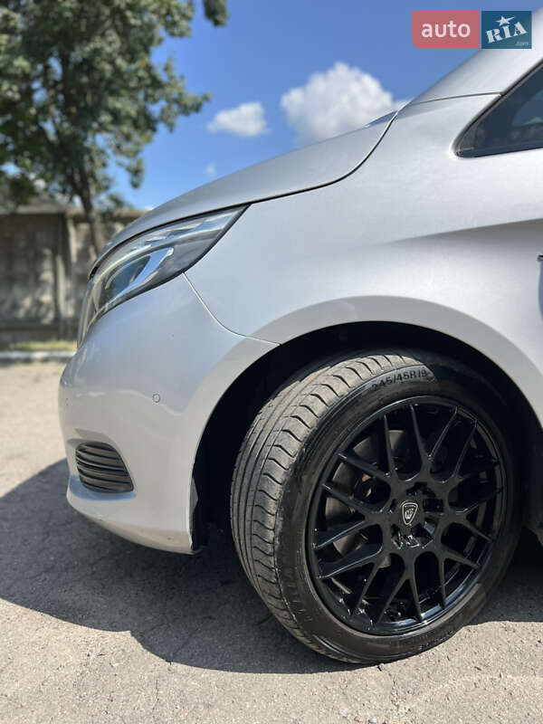 Мінівен Mercedes-Benz V-Class 2016 в Рівному