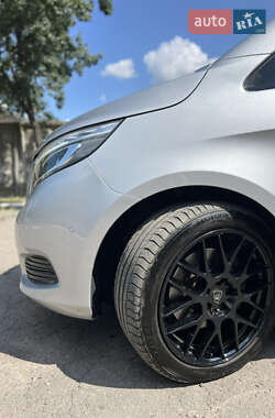 Мінівен Mercedes-Benz V-Class 2016 в 