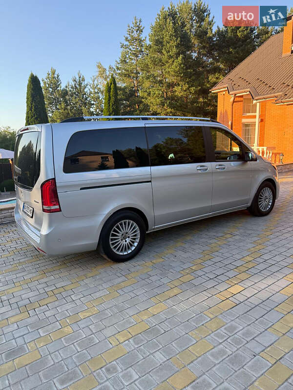 Мінівен Mercedes-Benz V-Class 2020 в Києві