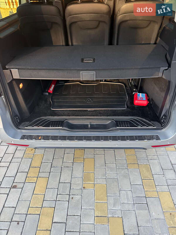 Мінівен Mercedes-Benz V-Class 2020 в Києві