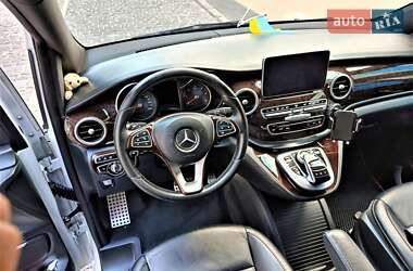 Минивэн Mercedes-Benz V-Class 2015 в 