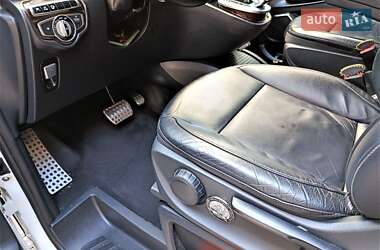 Минивэн Mercedes-Benz V-Class 2015 в 