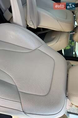 Минивэн Mercedes-Benz V-Class 2016 в 