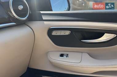 Минивэн Mercedes-Benz V-Class 2016 в 