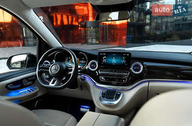 Мінівен Mercedes-Benz V-Class 2020 в Києві