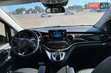 Минивэн Mercedes-Benz V-Class 2017 в 