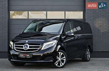 Минивэн Mercedes-Benz V-Class 2015 в 