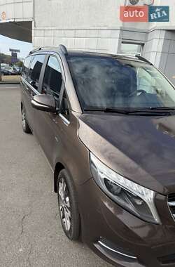 Минивэн Mercedes-Benz V-Class 2015 в Киеве