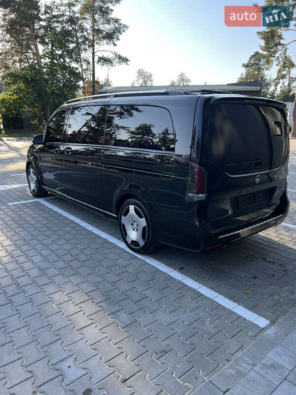 Минивэн Mercedes-Benz V-Class 2015 в Киеве