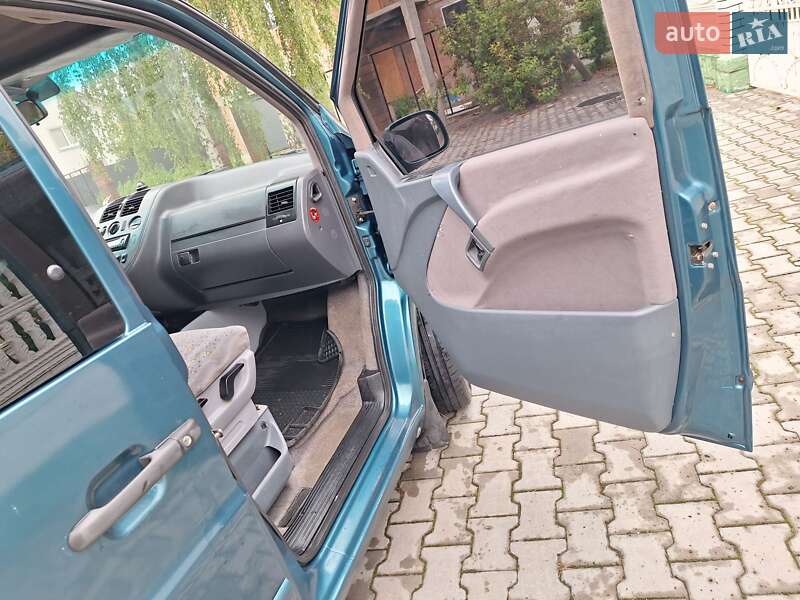 Минивэн Mercedes-Benz V-Class 2000 в Черновцах