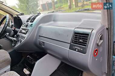 Минивэн Mercedes-Benz V-Class 2000 в 