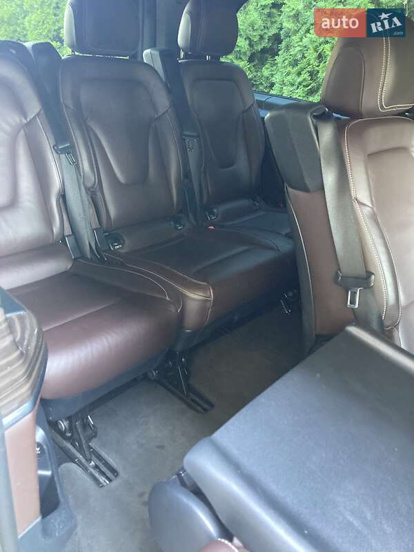 Мінівен Mercedes-Benz V-Class 2016 в Києві