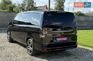 Минивэн Mercedes-Benz V-Class 2022 в 