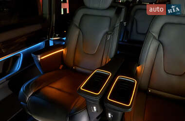 Минивэн Mercedes-Benz V-Class 2022 в 