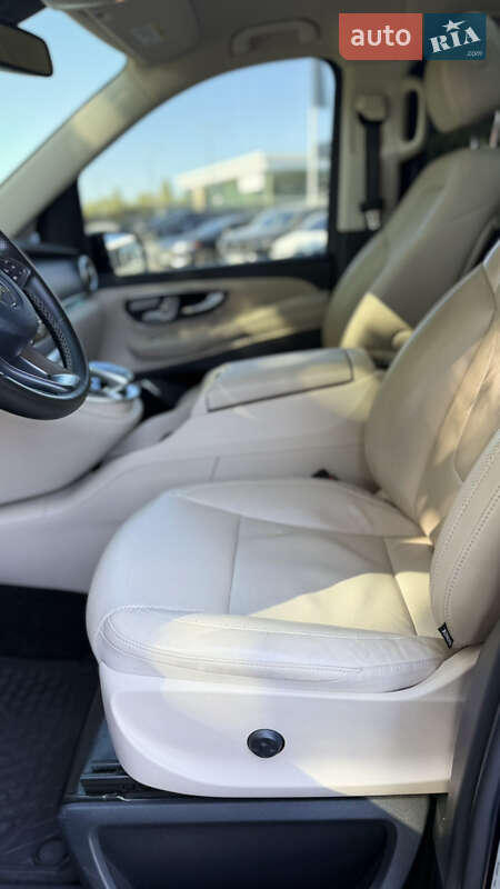 Минивэн Mercedes-Benz V-Class 2017 в Днепре фото 39 Минивэн Mercedes-Benz V-Class 2017 в Днепре