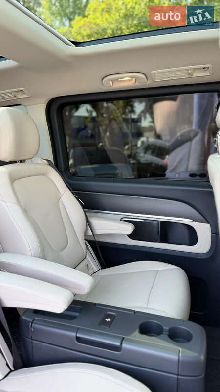 Минивэн Mercedes-Benz V-Class 2017 в Днепре фото 63 Минивэн Mercedes-Benz V-Class 2017 в Днепре