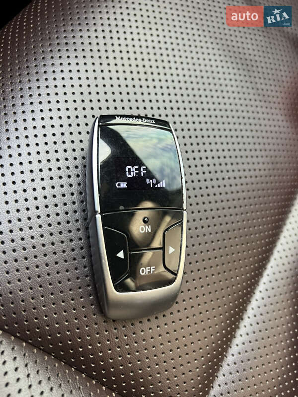 Минивэн Mercedes-Benz V-Class 2015 в Киеве