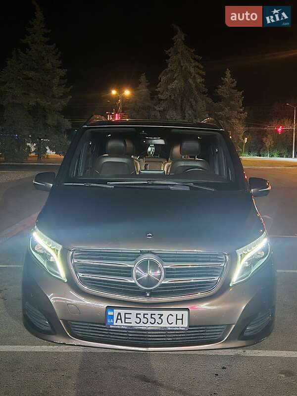 Мінівен Mercedes-Benz V-Class 2015 в Кривому Розі фото 3 Мінівен Mercedes-Benz V-Class 2015 в Кривому Розі