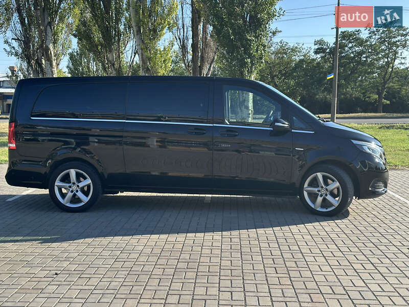 Минивэн Mercedes-Benz V-Class 2015 в Херсоне