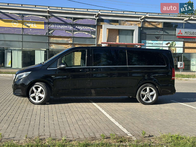 Минивэн Mercedes-Benz V-Class 2015 в Херсоне